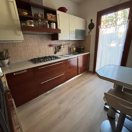 Accogliente Casa Con Giardino A Olbia Hébergement de vacances