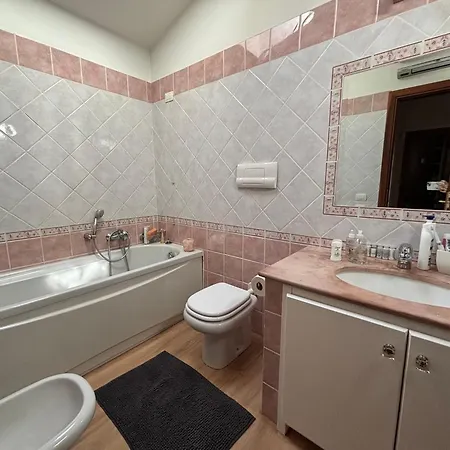 Accogliente Casa Con Giardino A Olbia Hébergement de vacances